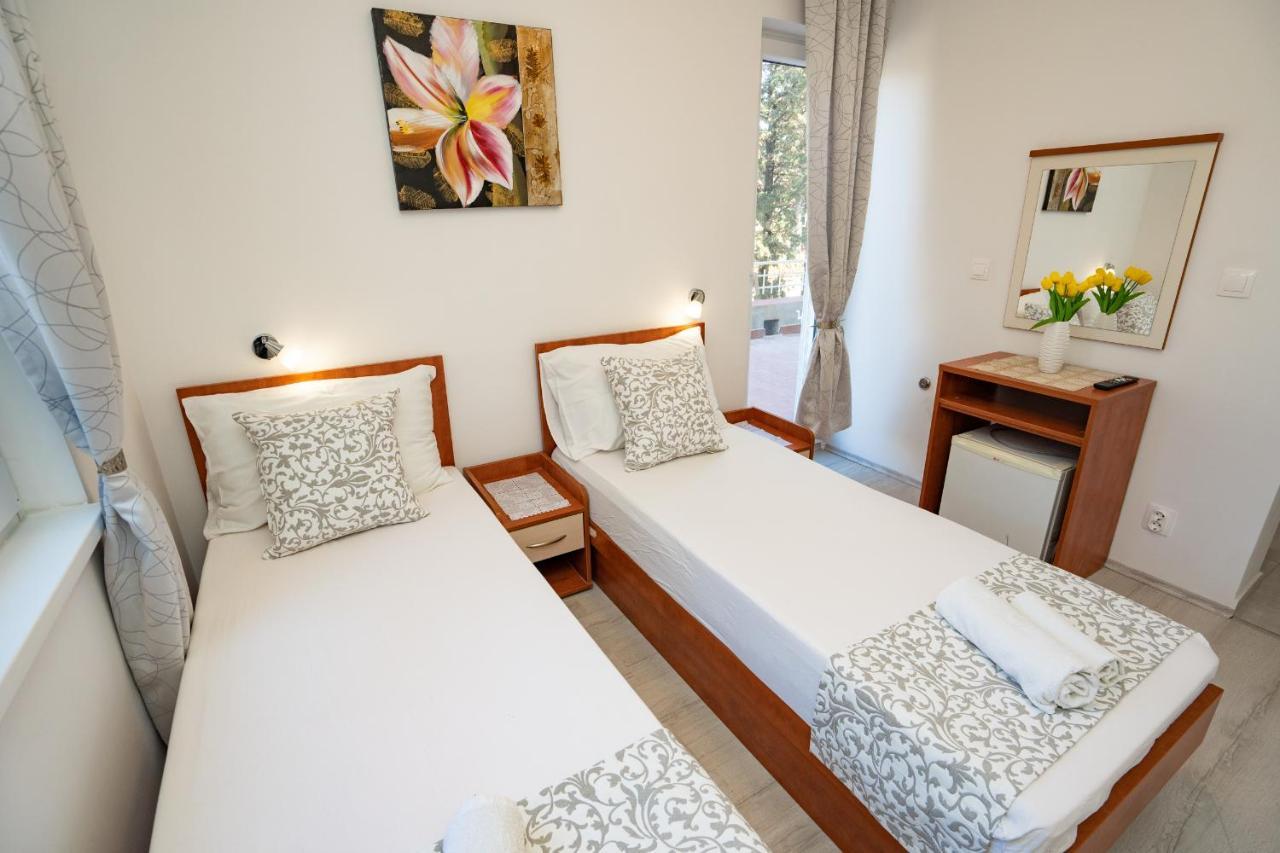 Rooms Magnolia With Pool Новаля Екстериор снимка
